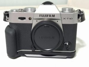 ขาย Fujifilm X-T10 พร้อมเลนส์ XF 18-55mm F2.8-4 R LM OIS + Hand Grip แท้ + Filter HOYA HD Protector